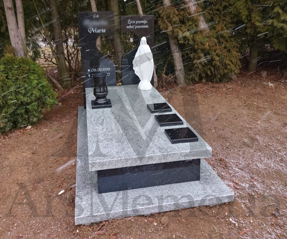 nagrobek-pojedynczy-bolków